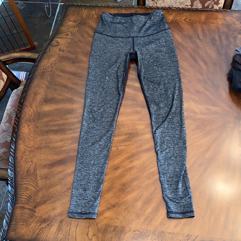 Victoria Secret Size XS Gray and Black Leggings